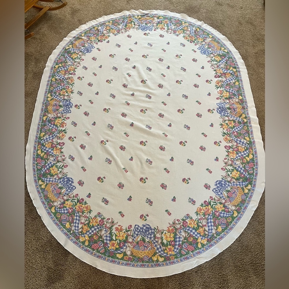 VTG 1993 EASTER BUNNY CHICK TABLECLOTH FASHION INDUSTRIES FLOWERS EGGS 82x60 B35